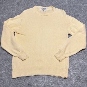 Vintage Pringle Men's Light Yellow Crewneck Sweater Size Small